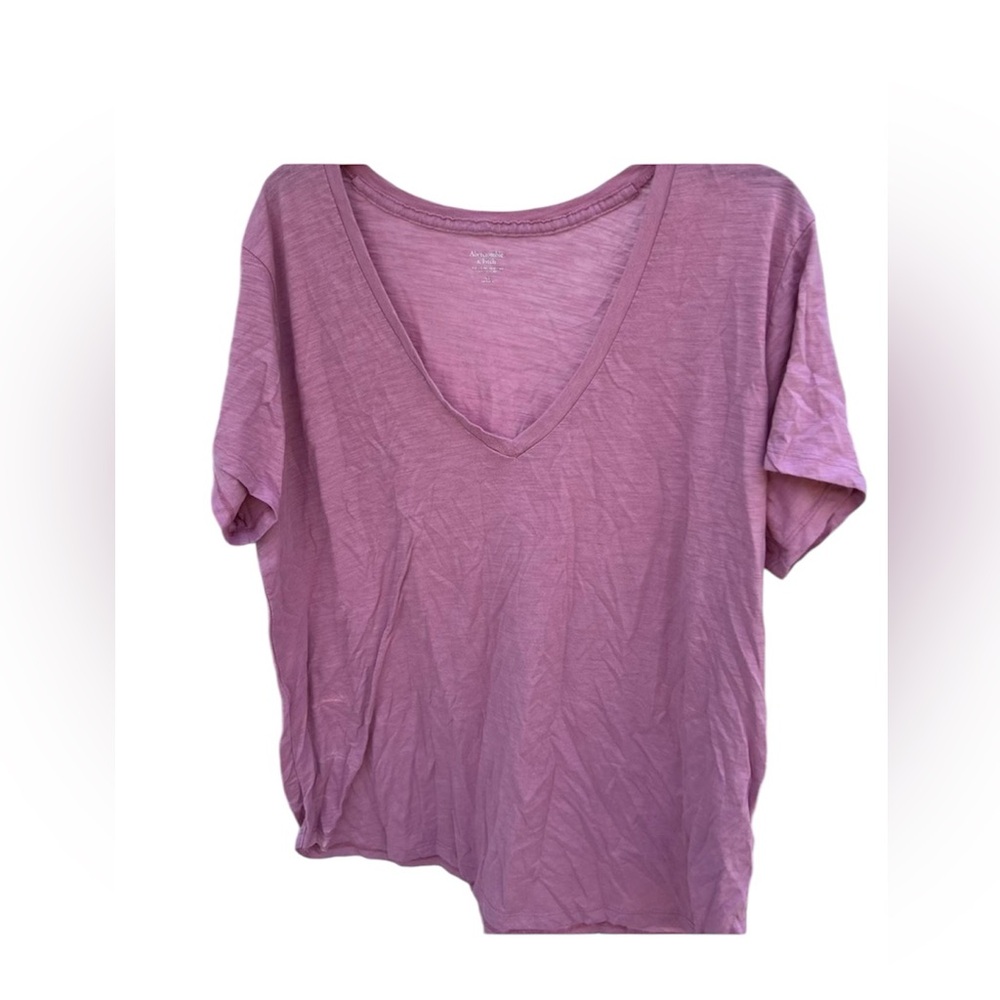 Women’s Abercrombie and fitch t shirt